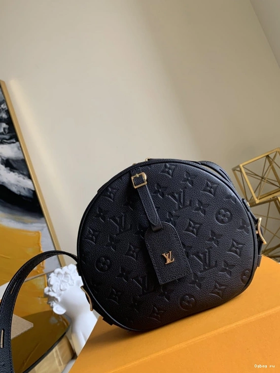 SOUPLE VUITTON LOUIS MM BOITE CHAPEAU 0823